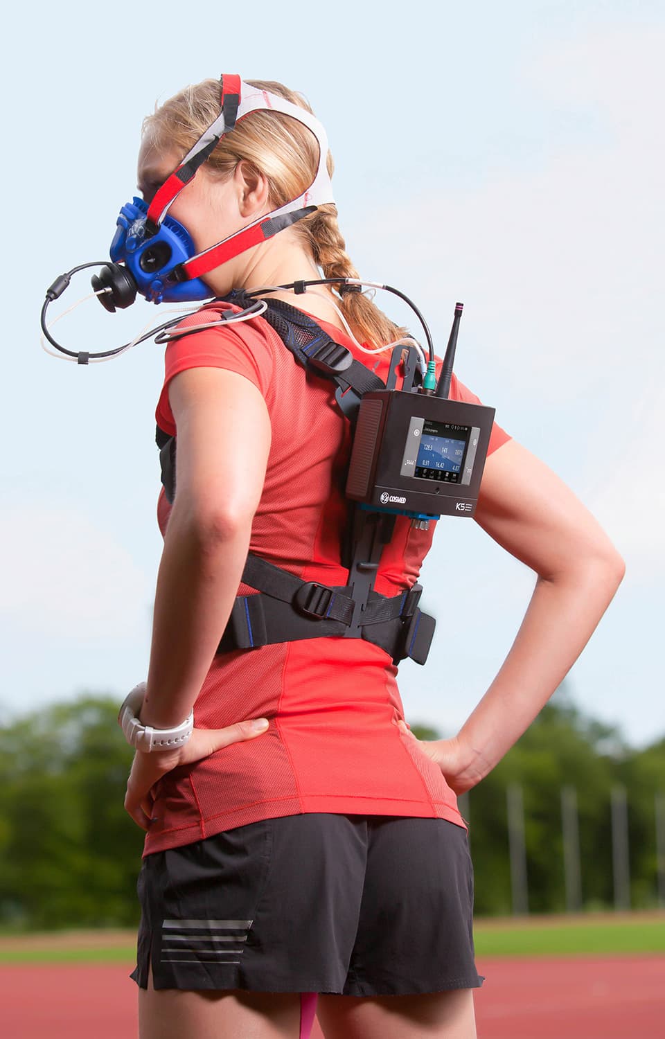 COSMED K5 wearable metabolic measurement system worn on chest