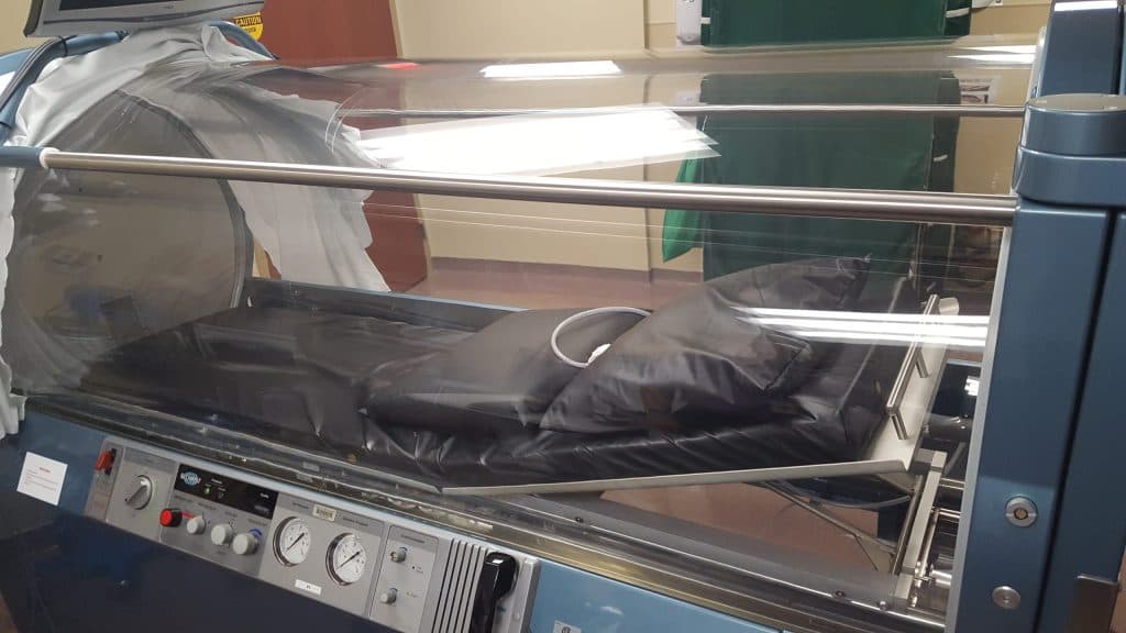 Sechrist 3600 monoplace hard-shell clinical hyperbaric chamber